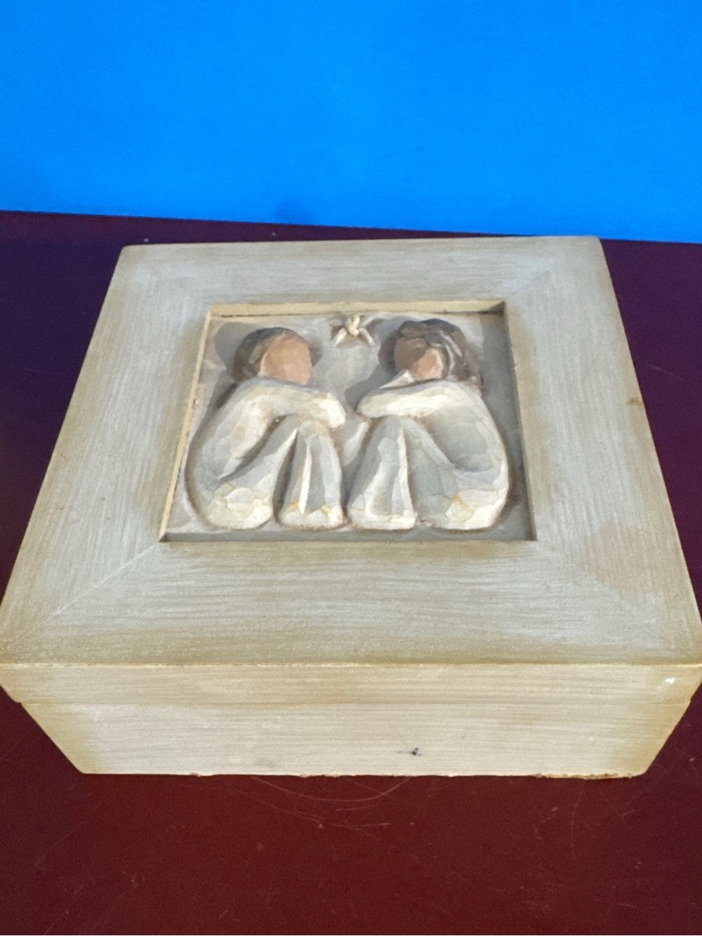 Vintage Willow Tree Cream Wood style Friendship Figurine Base trinket box - Picture 2 of 13